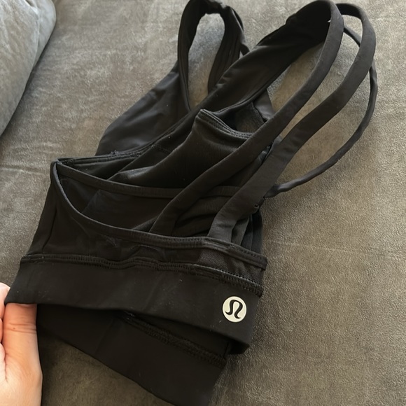 Lululemon sports bra - Picture 3 of 4